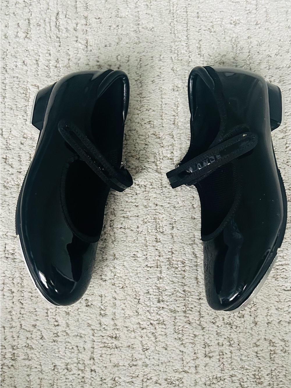 Girls TAP shoes/Black Patent Mary Jane tap shoes with velcro strap